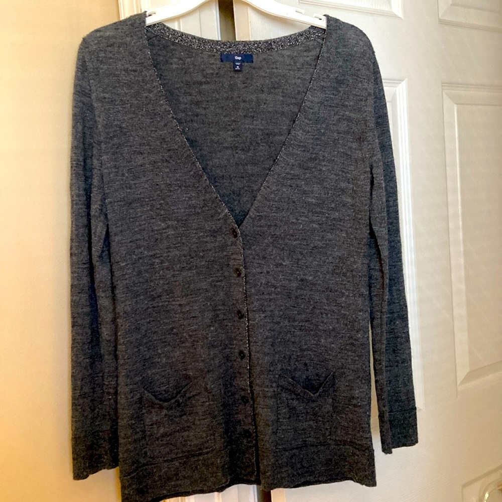 Gently Worn Gap Gray 6 Button Front 2 Pockets Car… - image 1